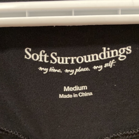 SOFT SURROUNDINGS TOP - Picture 6 of 9